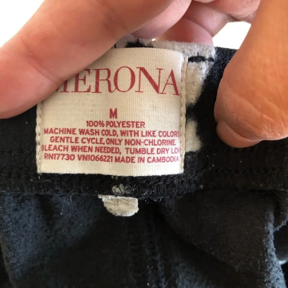 merona black White skulls PJ bottoms Mens Medium
